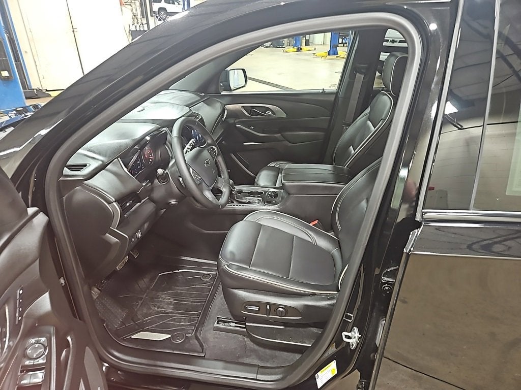 2024 Chevrolet Traverse Limited Premier