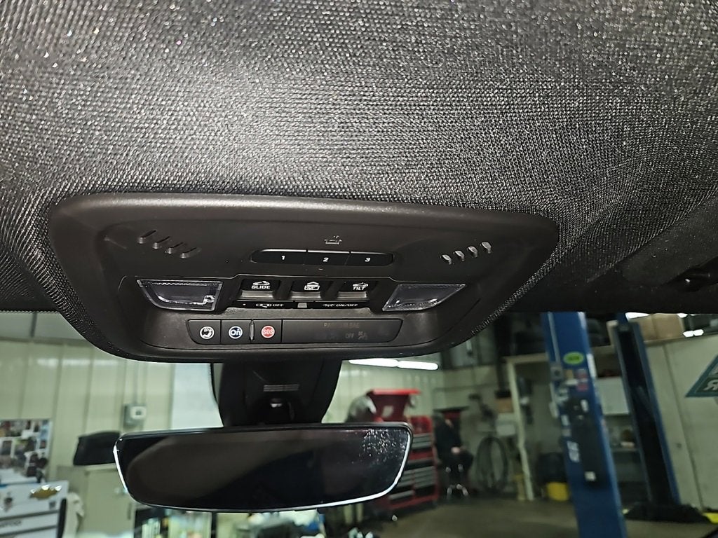 2024 Chevrolet Traverse Limited Premier