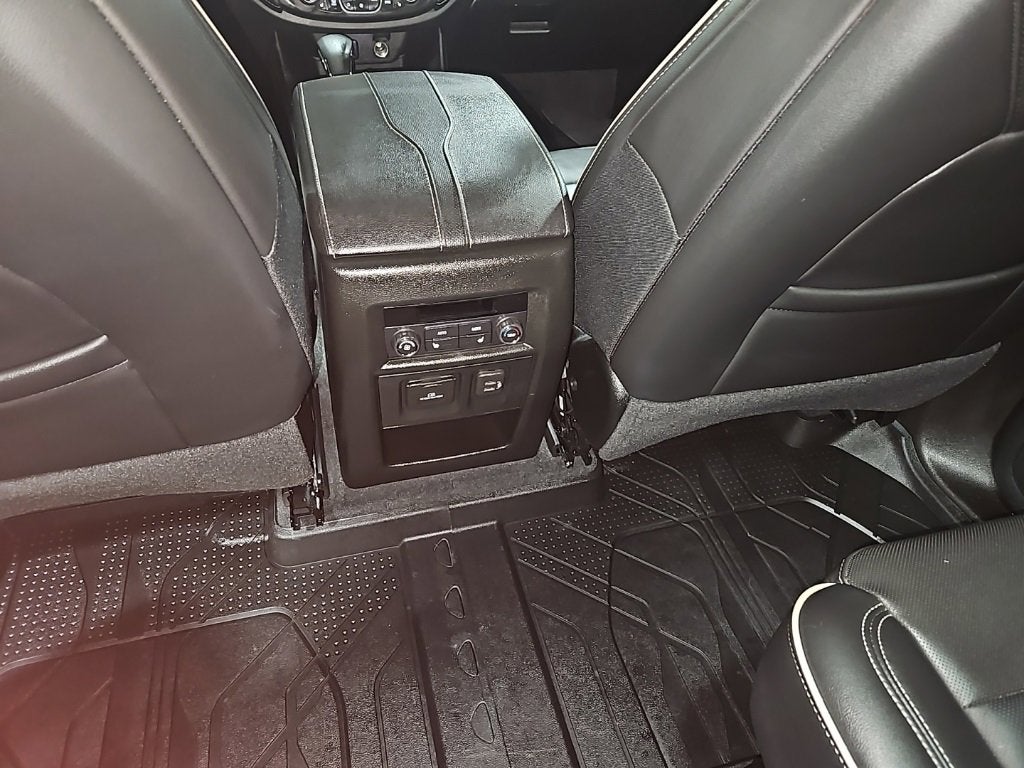 2024 Chevrolet Traverse Limited Premier