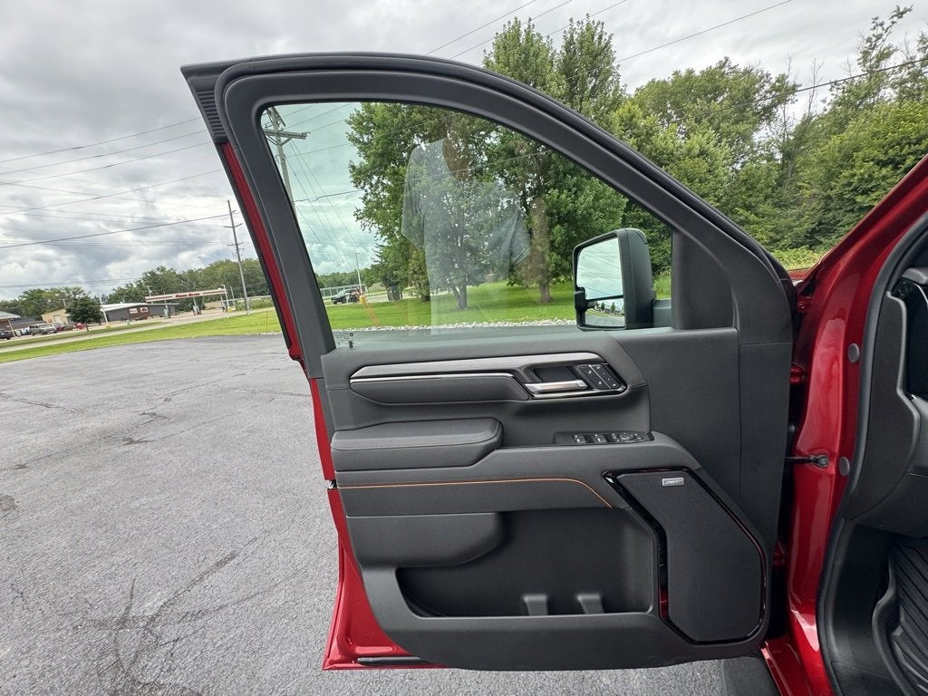 2025 GMC Sierra 2500 HD AT4