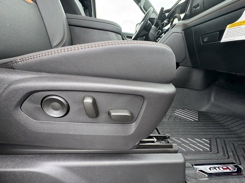 2025 GMC Sierra 2500 HD AT4