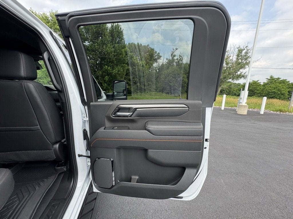 2025 GMC Sierra 2500 HD AT4