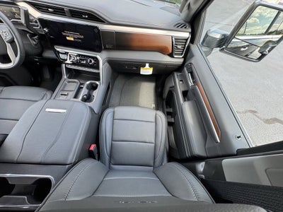 2025 GMC Sierra 2500 HD Denali