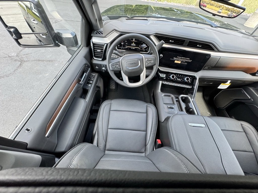2025 GMC Sierra 2500 HD Denali