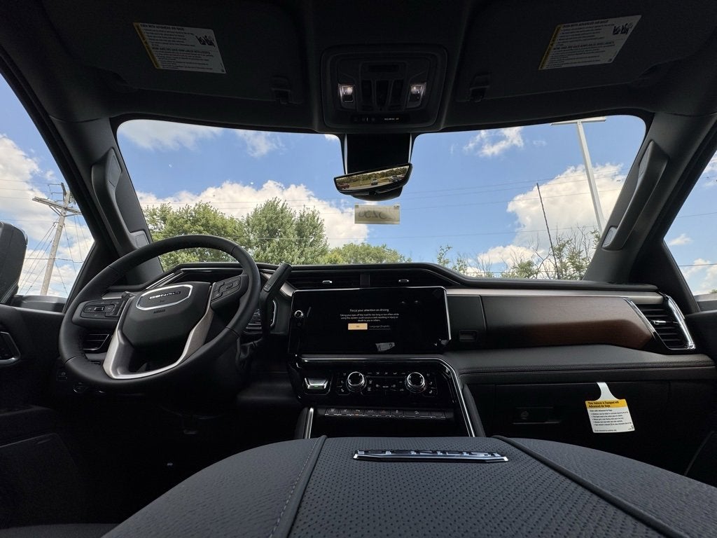 2025 GMC Sierra 2500 HD Denali