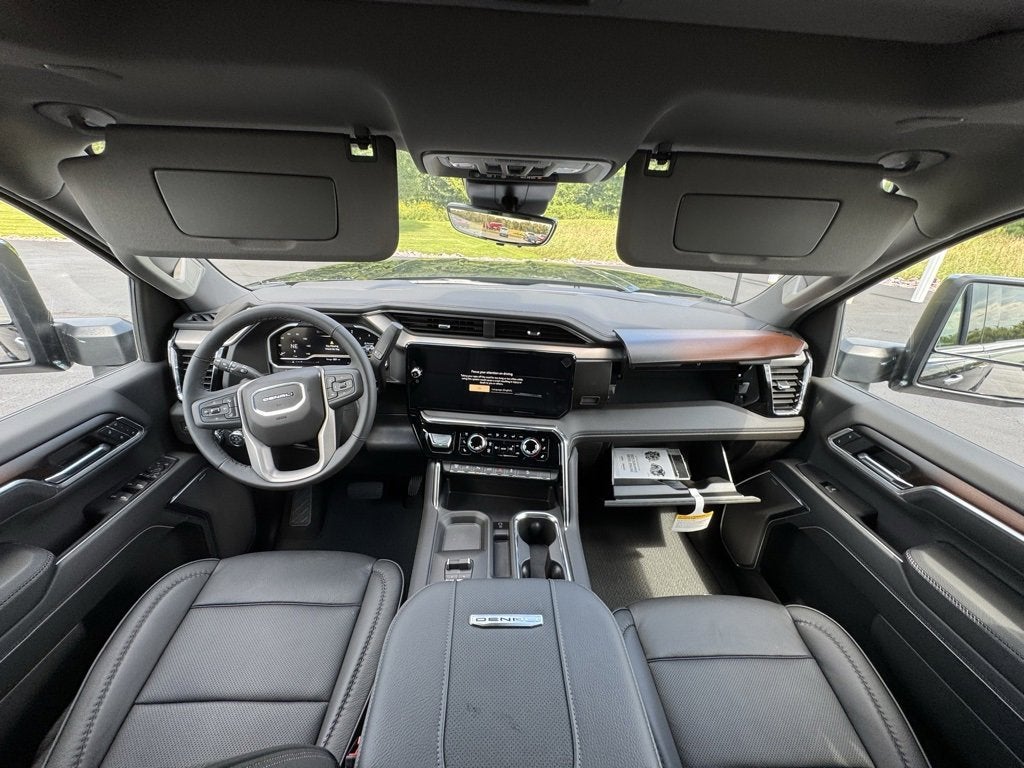 2025 GMC Sierra 2500 HD Denali