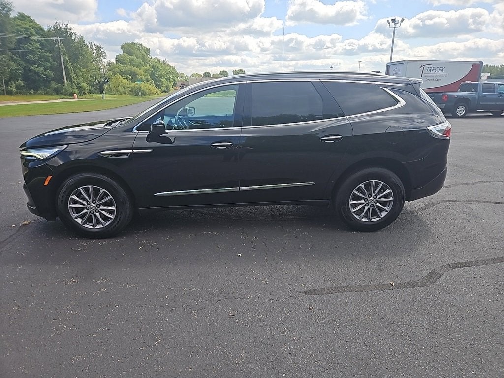 2024 Buick Enclave Essence