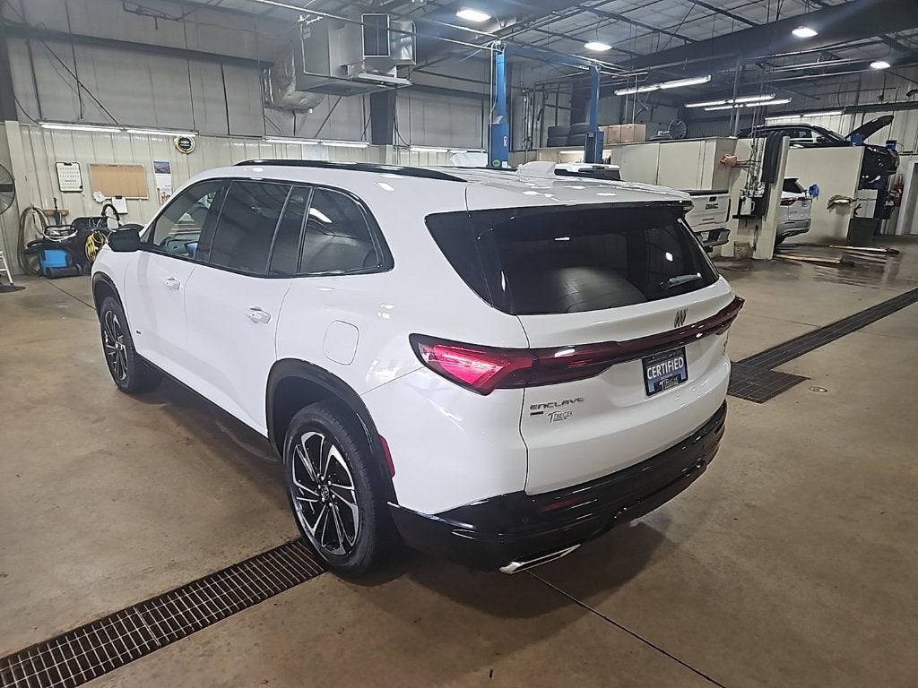 2025 Buick Enclave Sport Touring
