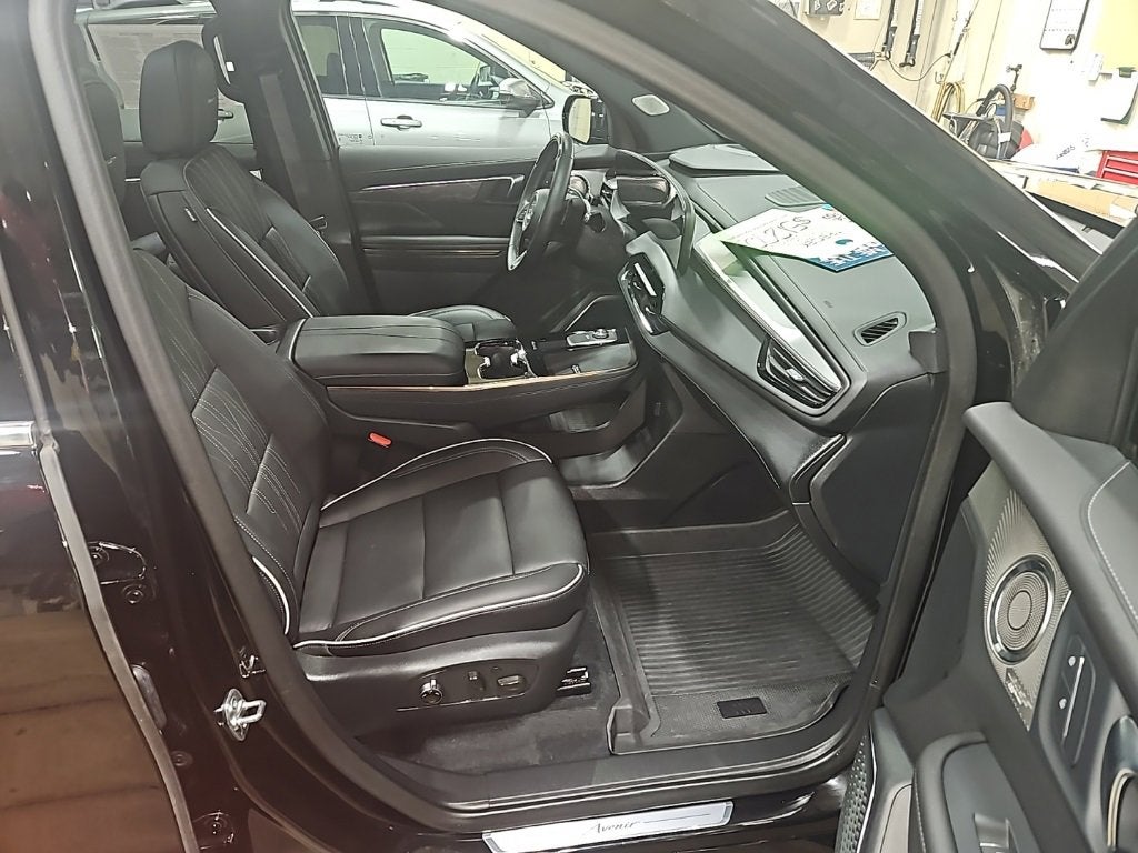 2025 Buick Enclave Avenir