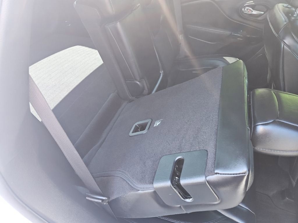 2021 Jeep Cherokee Altitude
