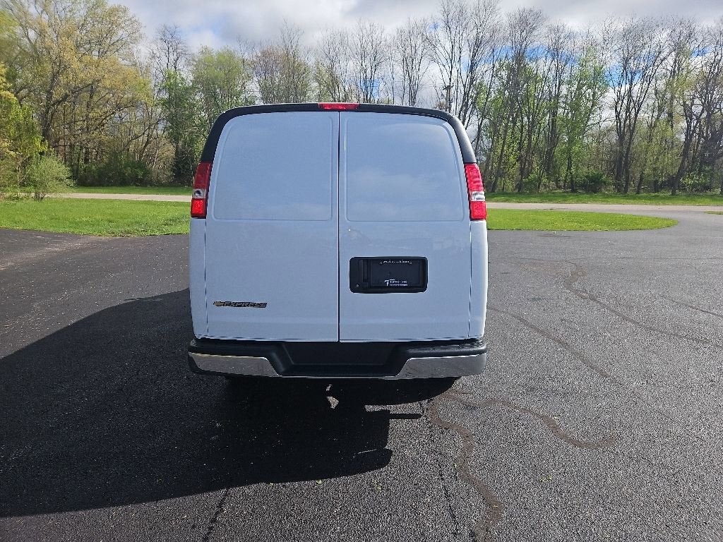 2026 Chevrolet Express Cargo WT