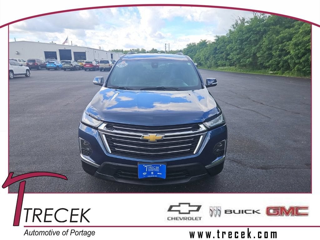 2023 Chevrolet Traverse LT Leather