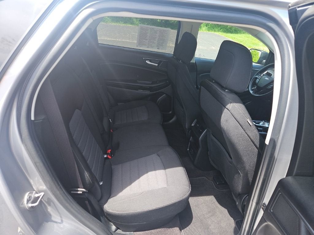 2020 Ford Edge SE