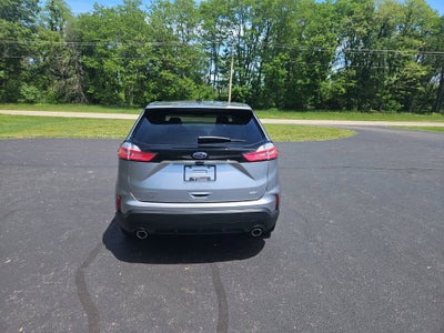 2020 Ford Edge SE