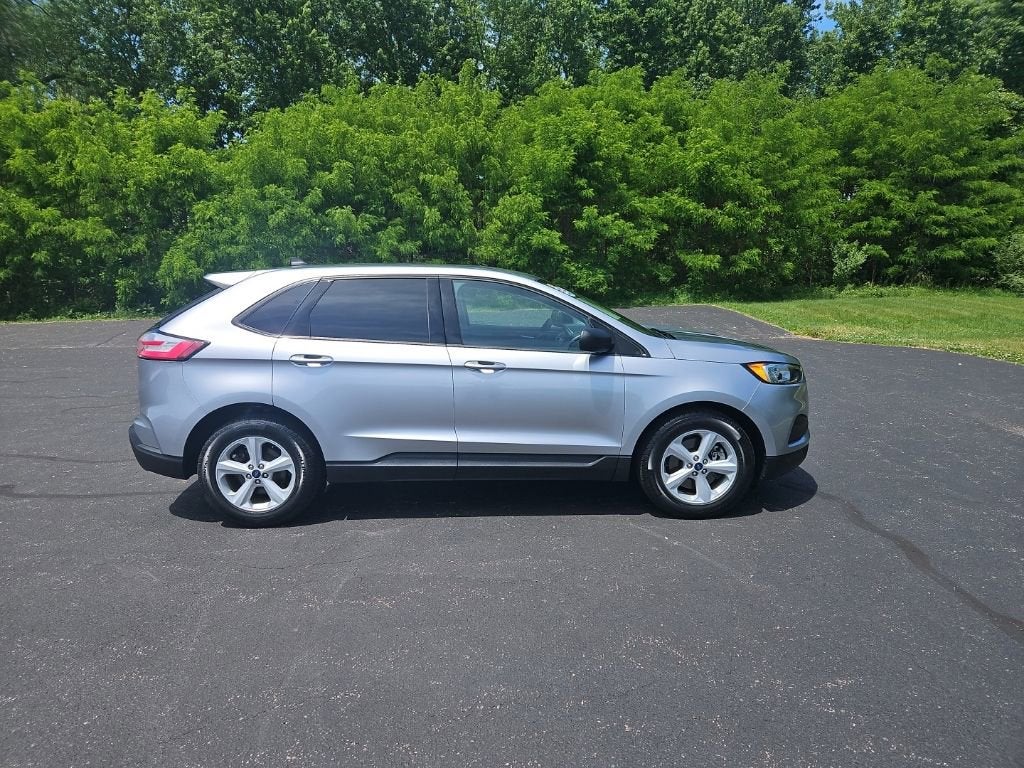2020 Ford Edge SE