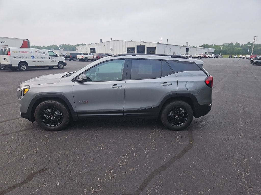 2023 GMC Terrain AT4
