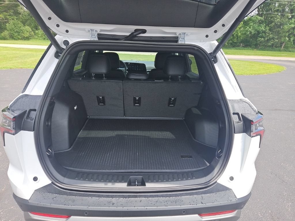 2027 Chevrolet Equinox AWD LT