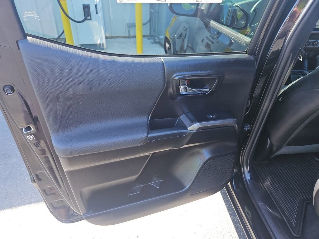 2018 Toyota Tacoma SR