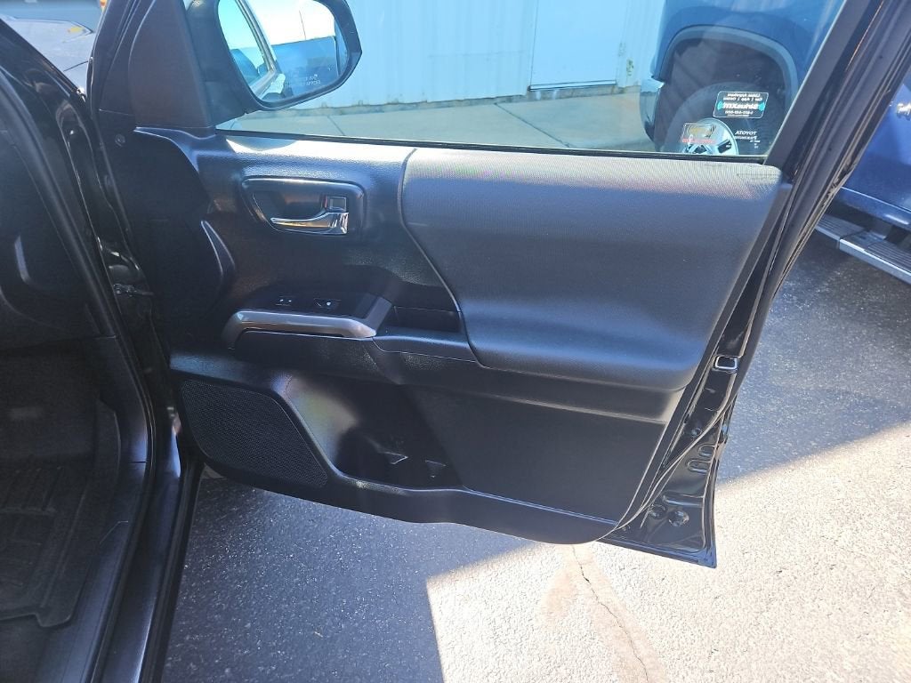 2018 Toyota Tacoma SR